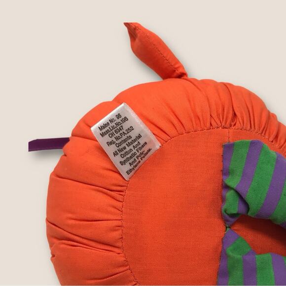 1982 Vintage Hallmark Orange Pumpkin Witch Halloween Bean Bag Plush - Picture 7 of 9